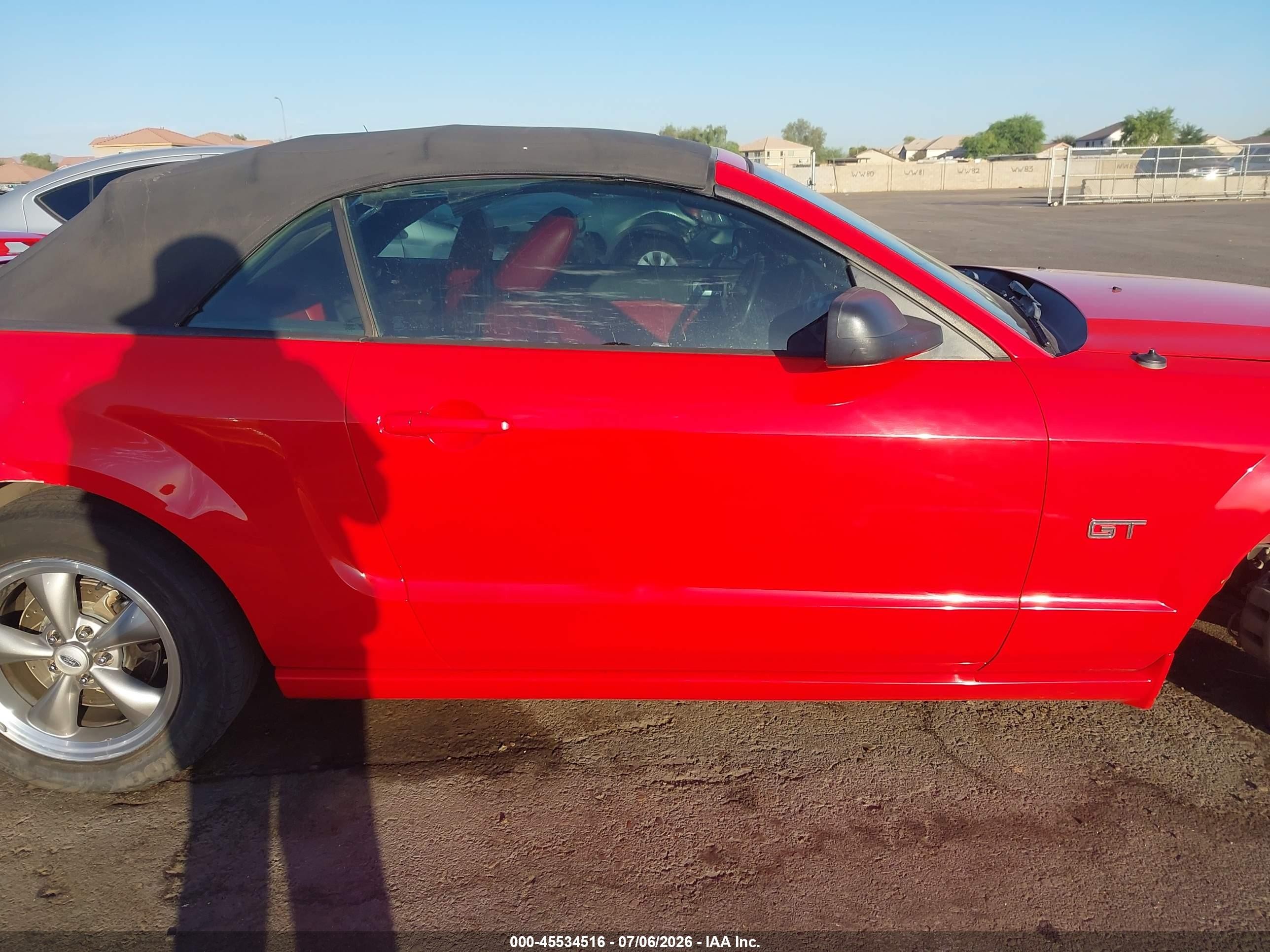 2006 Ford Mustang Gt Red vin: 1ZVHT85H965110156