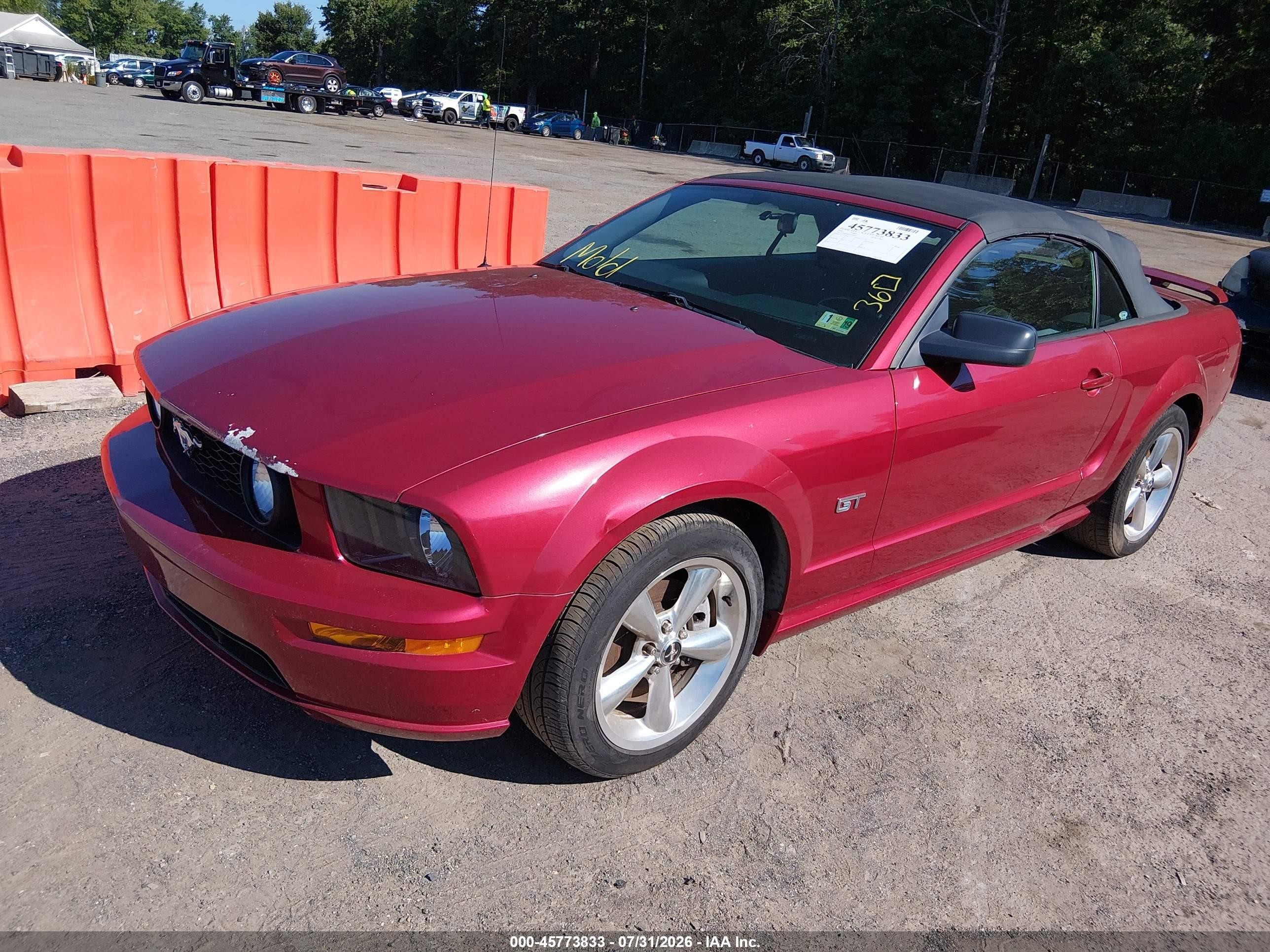 2006 Ford Mustang Gt Red vin: 1ZVHT85H965210743