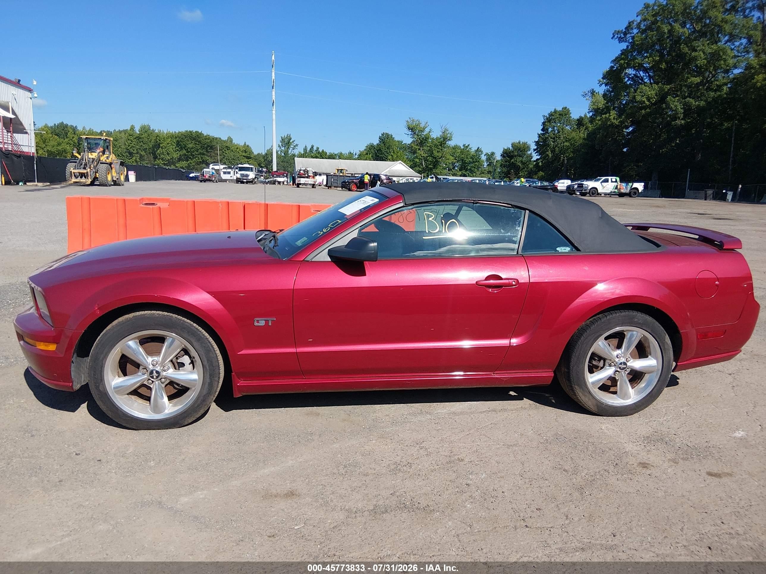 2006 Ford Mustang Gt Red vin: 1ZVHT85H965210743