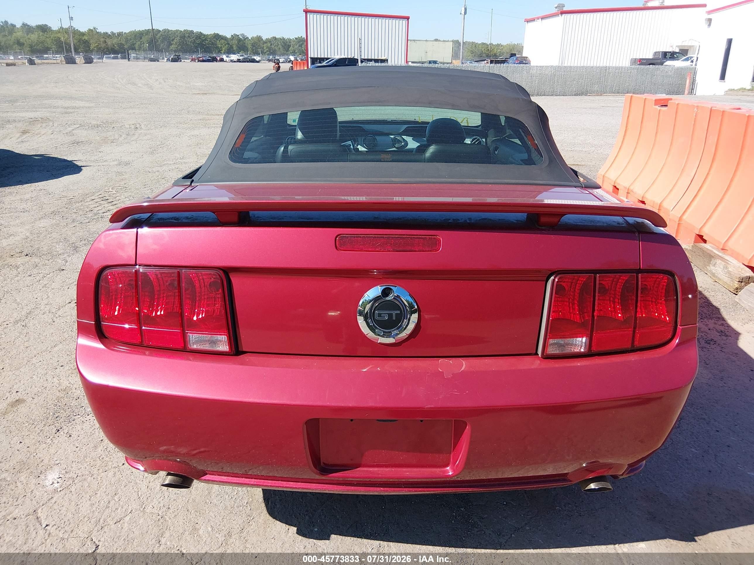 2006 Ford Mustang Gt Red vin: 1ZVHT85H965210743