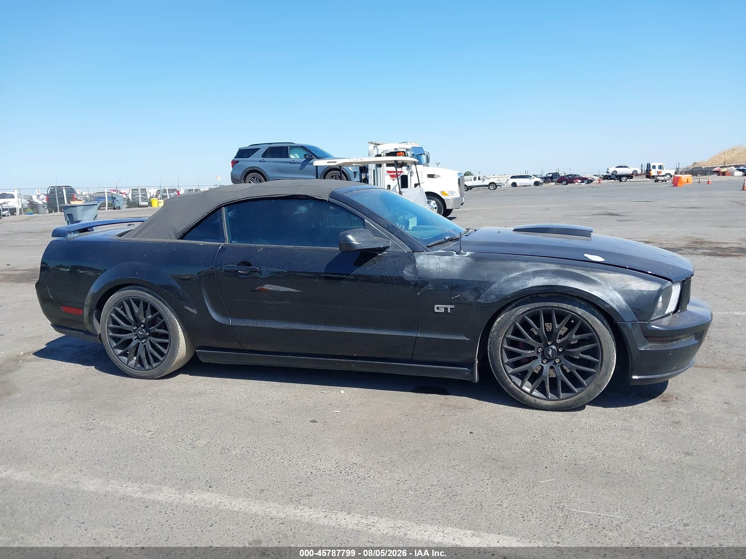 2007 Ford Mustang Gt Deluxe/gt Premium Black vin: 1ZVHT85HX75338278
