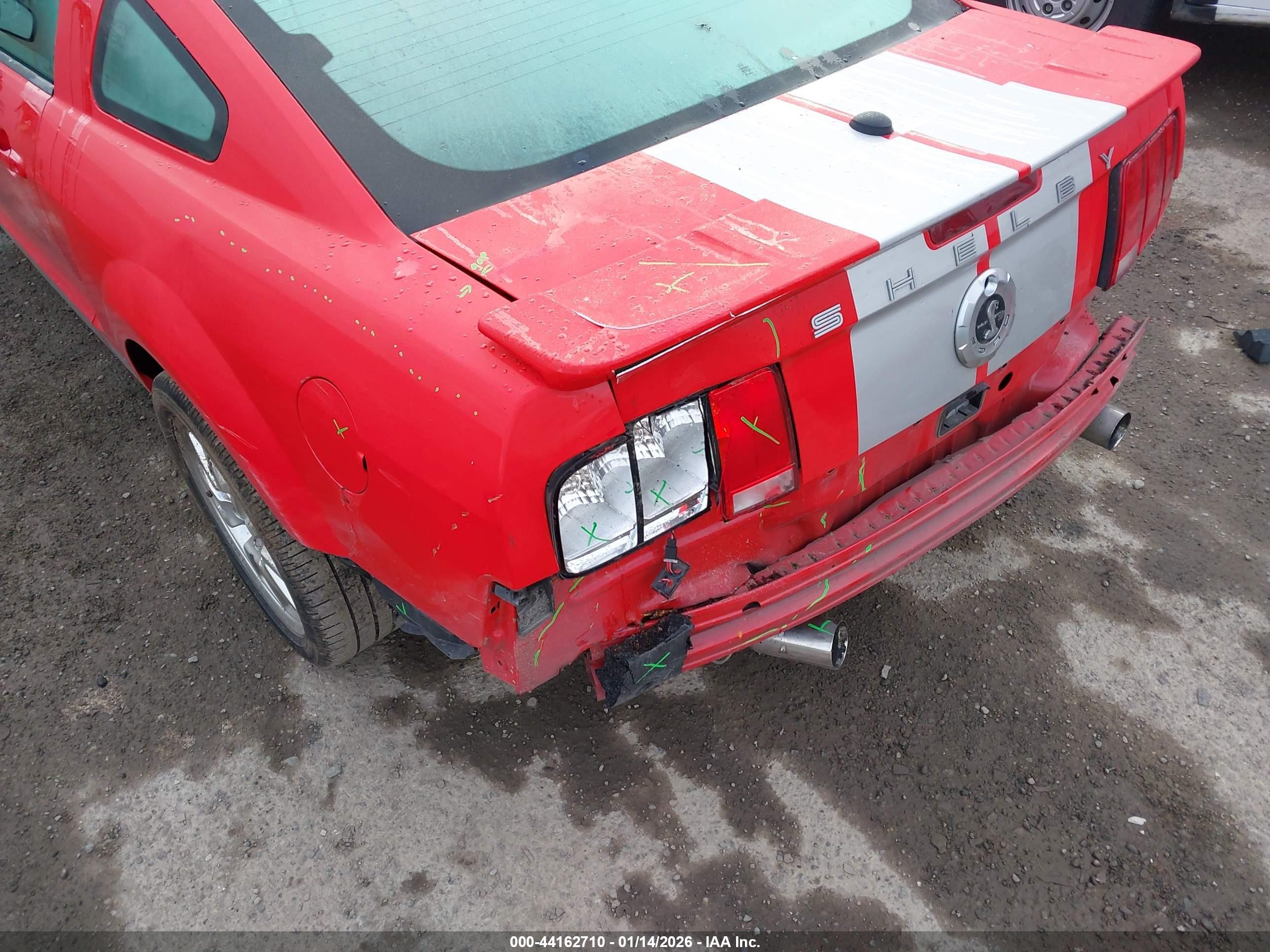 2009 Ford Shelby Gt500   Red vin: 1ZVHT88S095144613