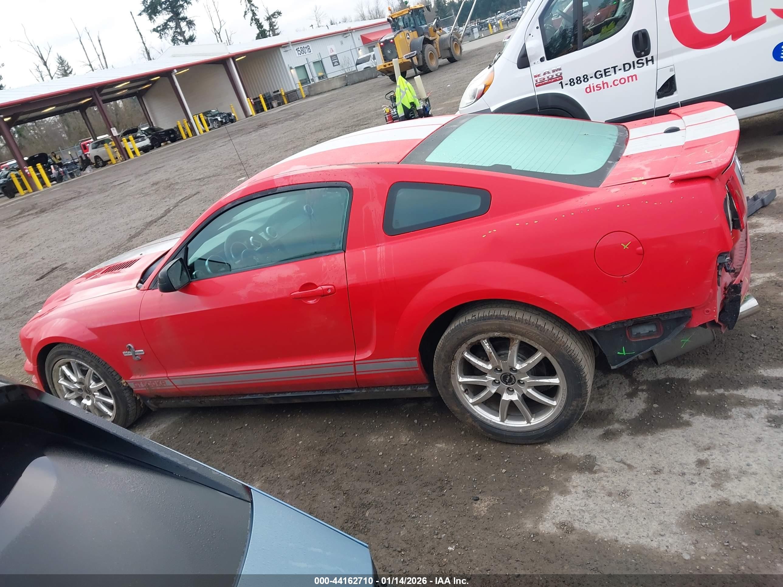 2009 Ford Shelby Gt500   Red vin: 1ZVHT88S095144613