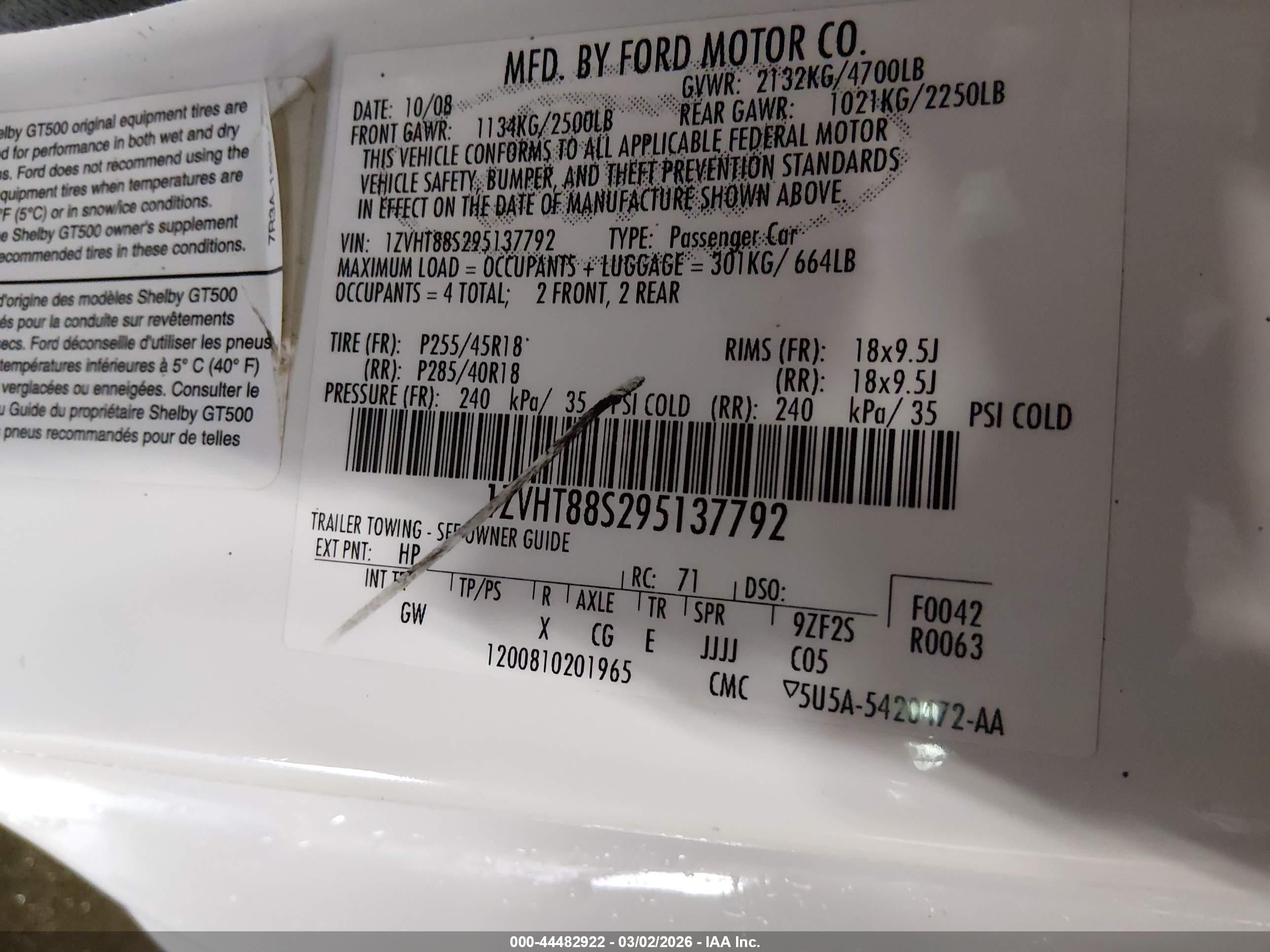 2009 Ford Shelby Gt500   White vin: 1ZVHT88S295137792