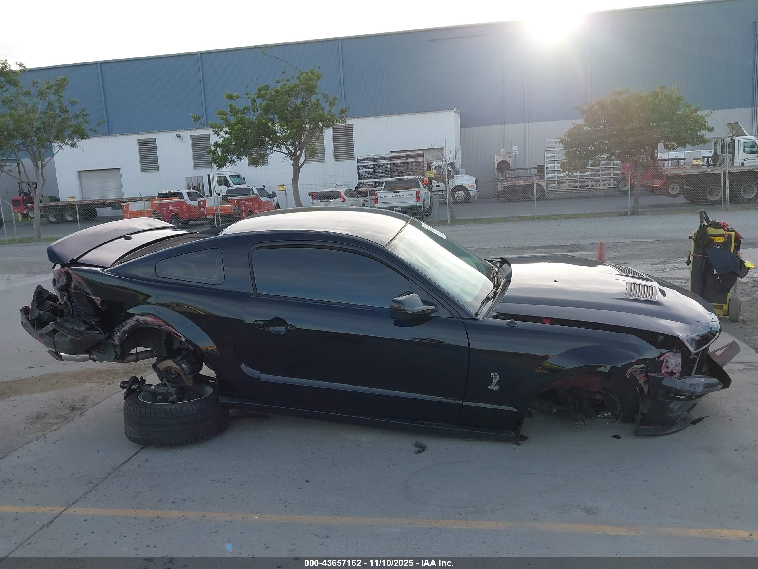 2007 Ford Shelby Gt500   Черный vin: 1ZVHT88S675260329