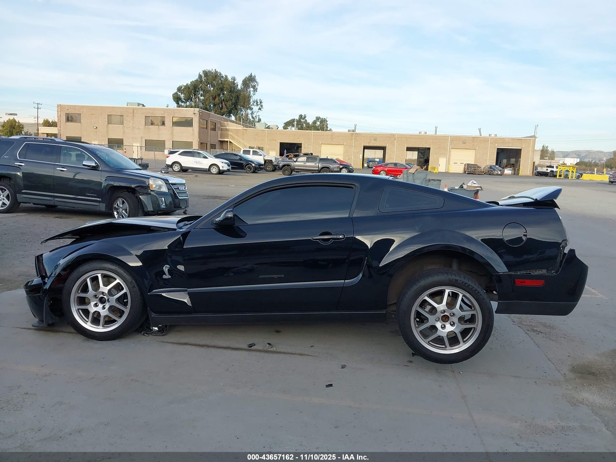 2007 Ford Shelby Gt500   Черный vin: 1ZVHT88S675260329