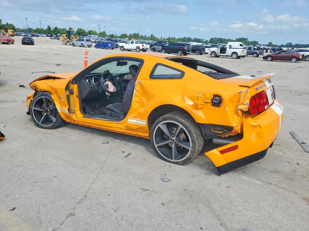 2007 Ford Mustang Shelby Gt500 Желтый vin: 1ZVHT88S775300224