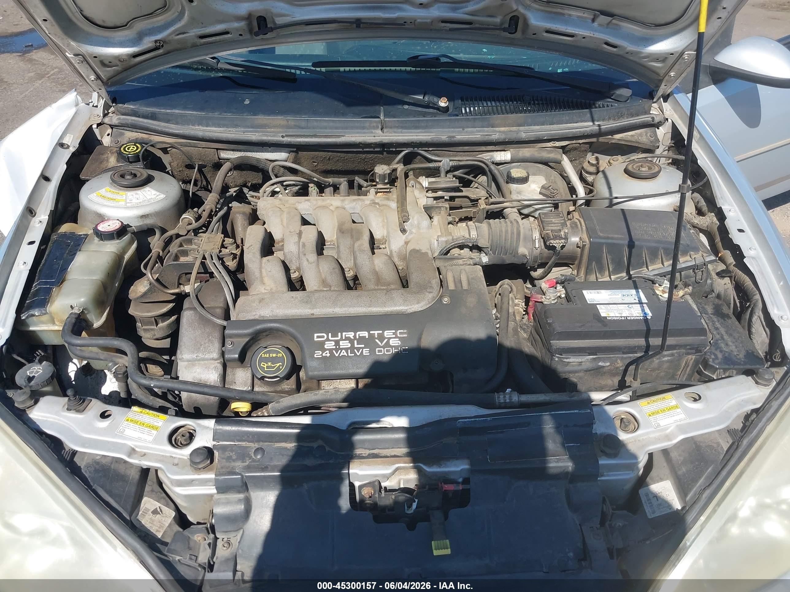 2002 Mercury Cougar V6 Silver vin: 1ZWFT61L025601274