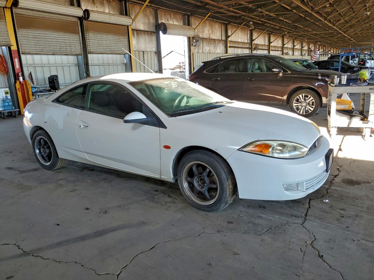 2001 Mercury Cougar V6 White vin: 1ZWFT61L115613271
