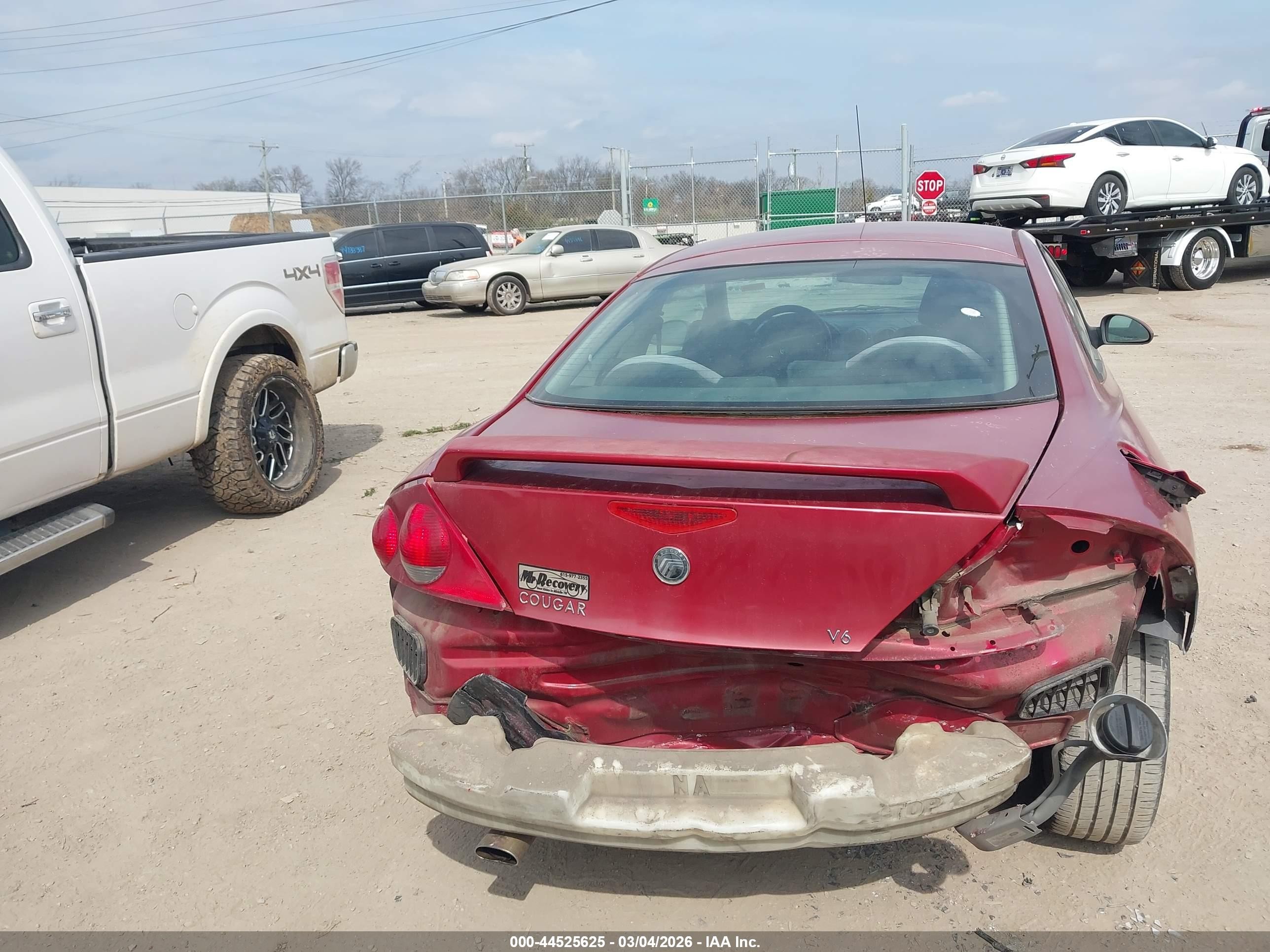 2000 Mercury Cougar V6 Burgundy vin: 1ZWFT61L2Y5647505