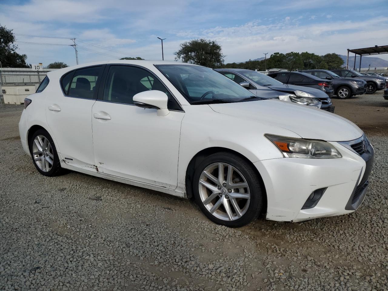 2014 Lexus Ct 200 White vin: JTHKD5BH6E2180303