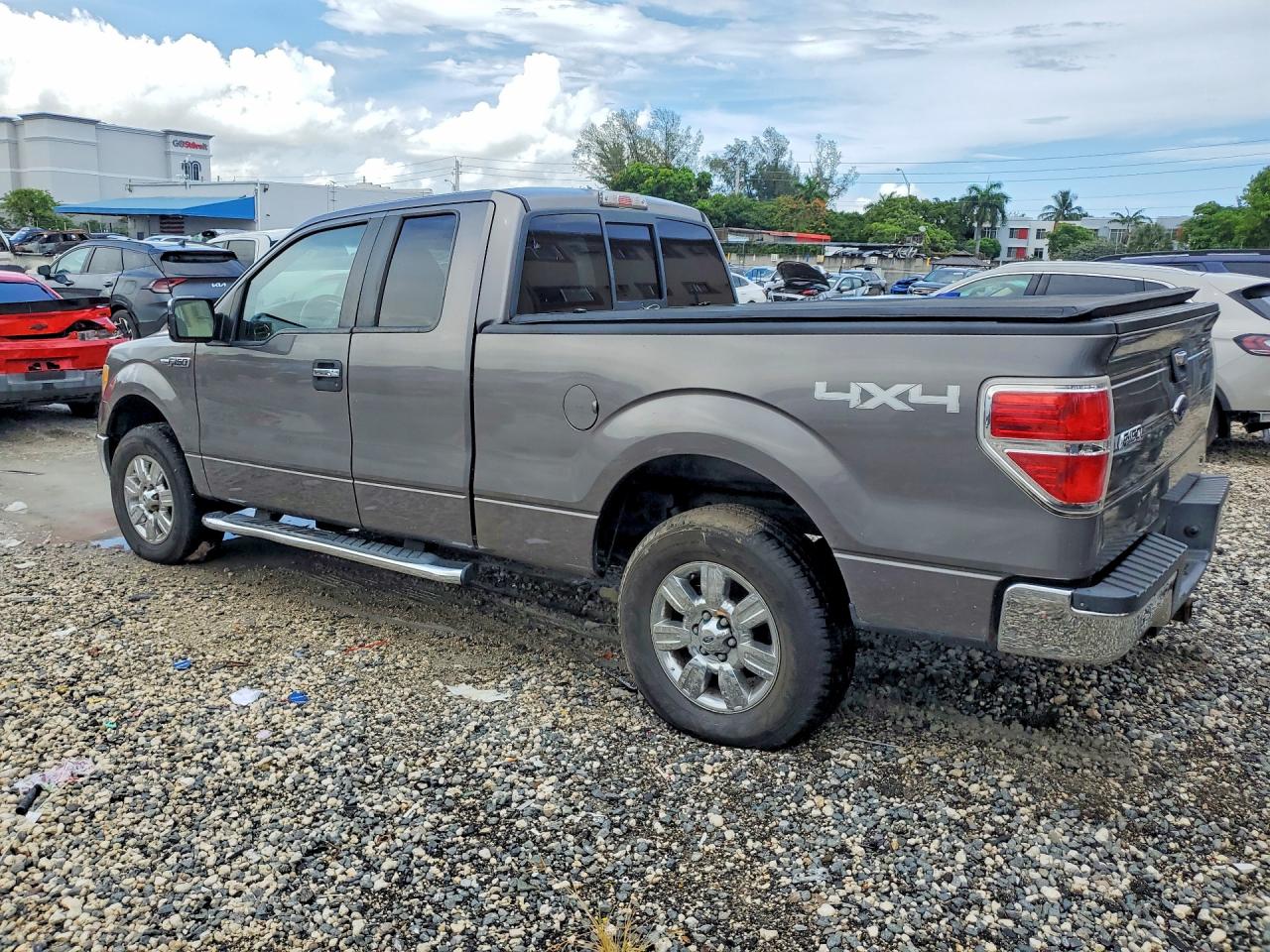 2010 Ford F150 Super Cab Gray vin: 1FTFX1EV7AFD30989