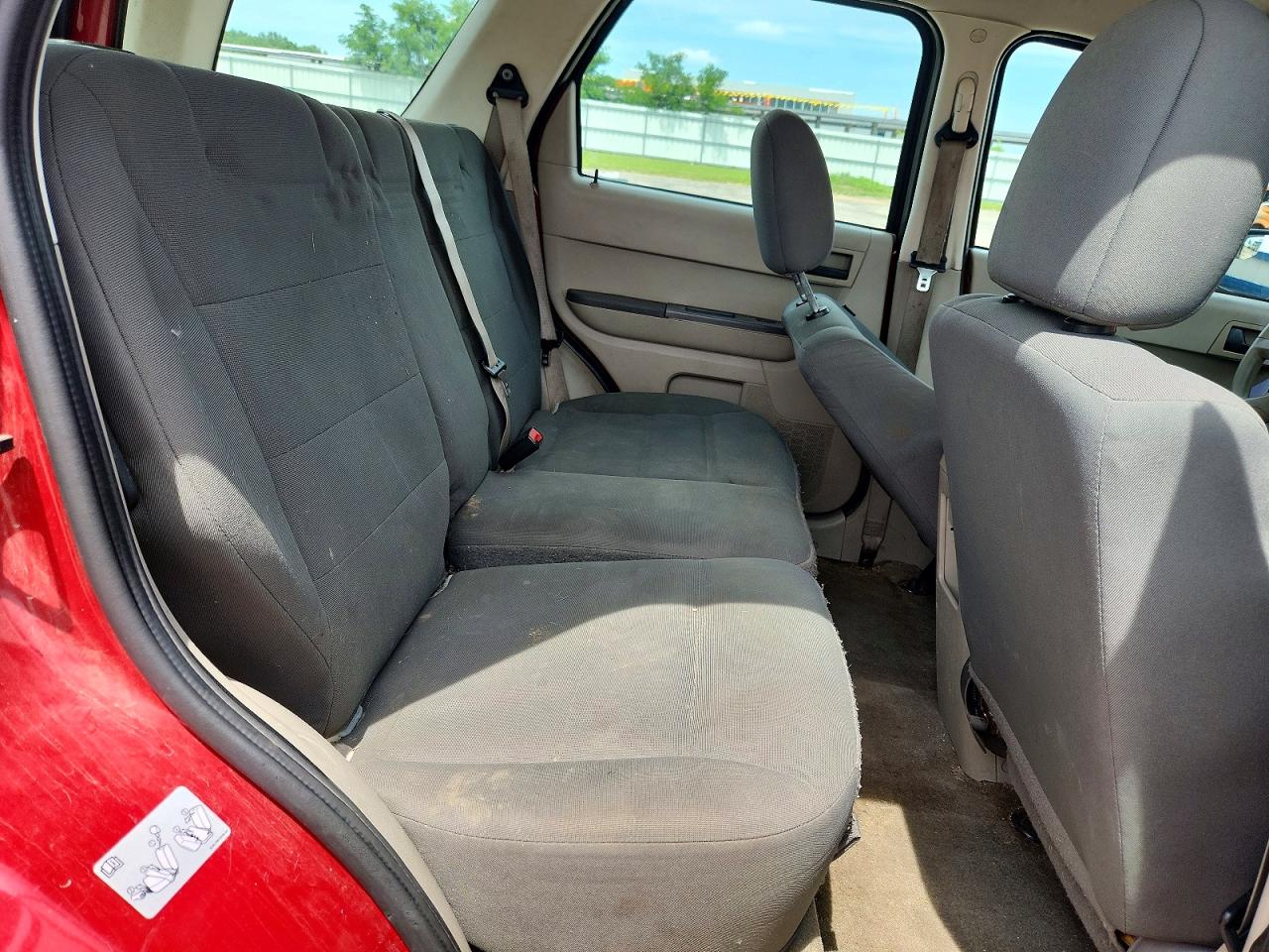 2010 Ford Escape Xls Red vin: 1FMCU0C76AKC48832