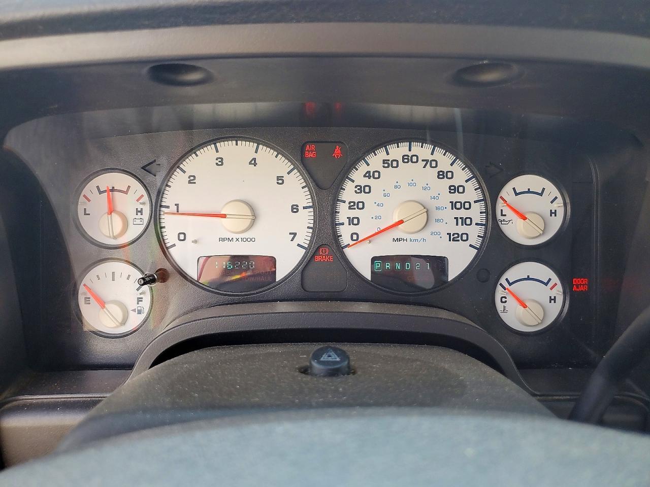 2005 Dodge Ram 1500 St Red vin: 1D7HA16K65J598889