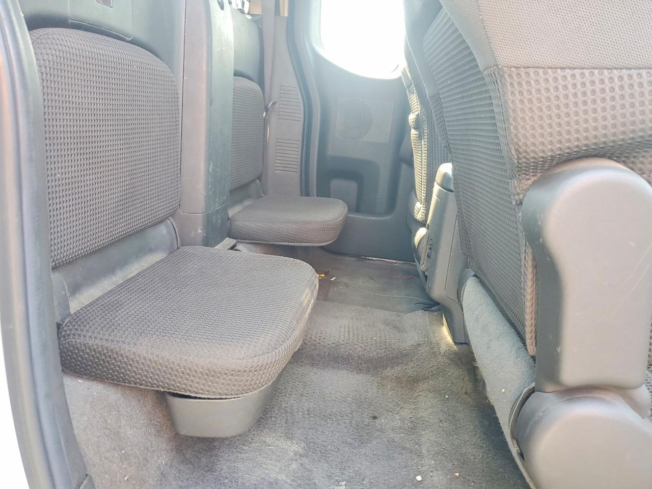 2005 Nissan Frontier Se White vin: 1N6AD06W15C425248