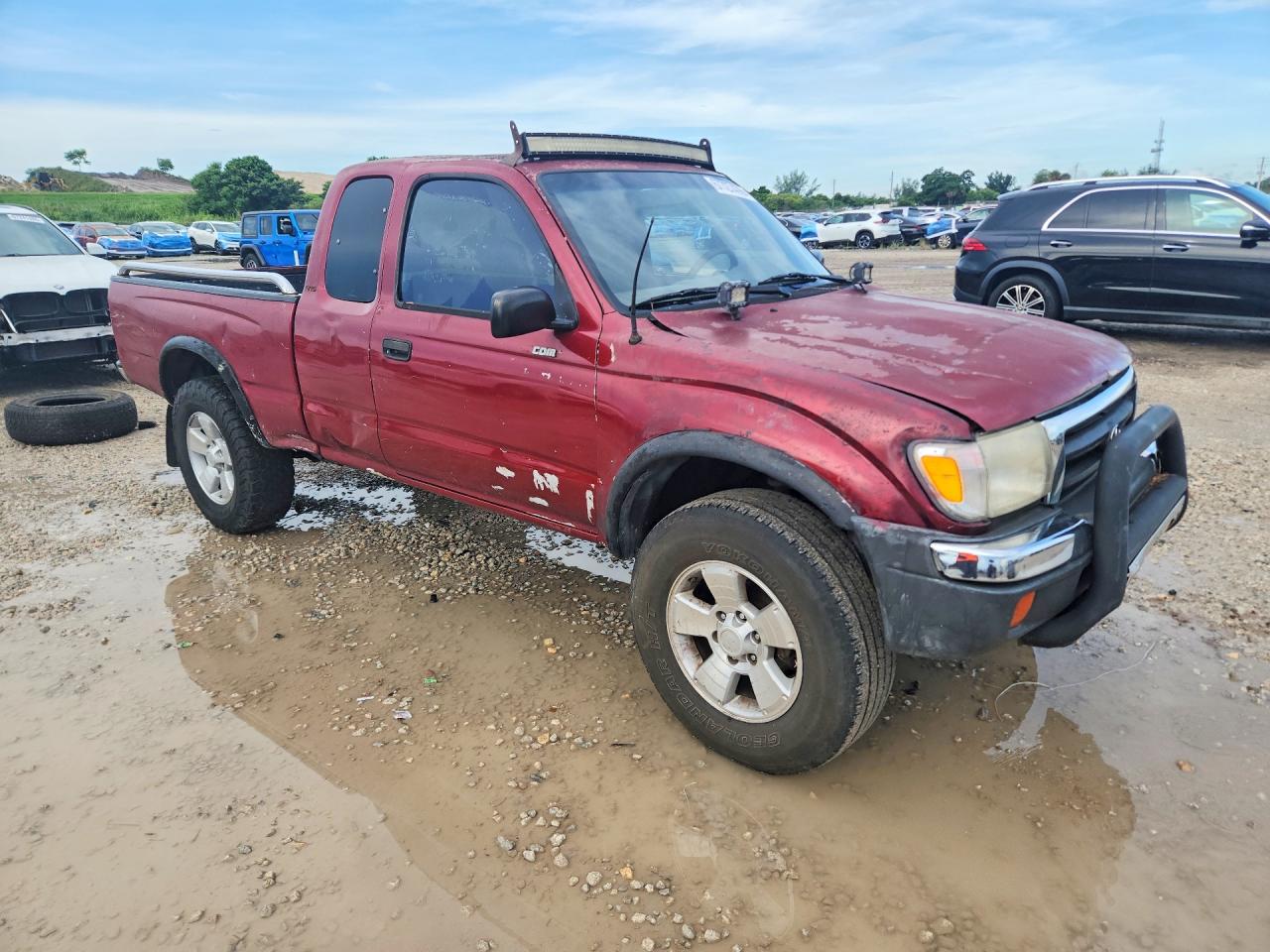1999 Toyota Tacoma Xtracab Prerunner Red vin: 4TASM92N3XZ461995