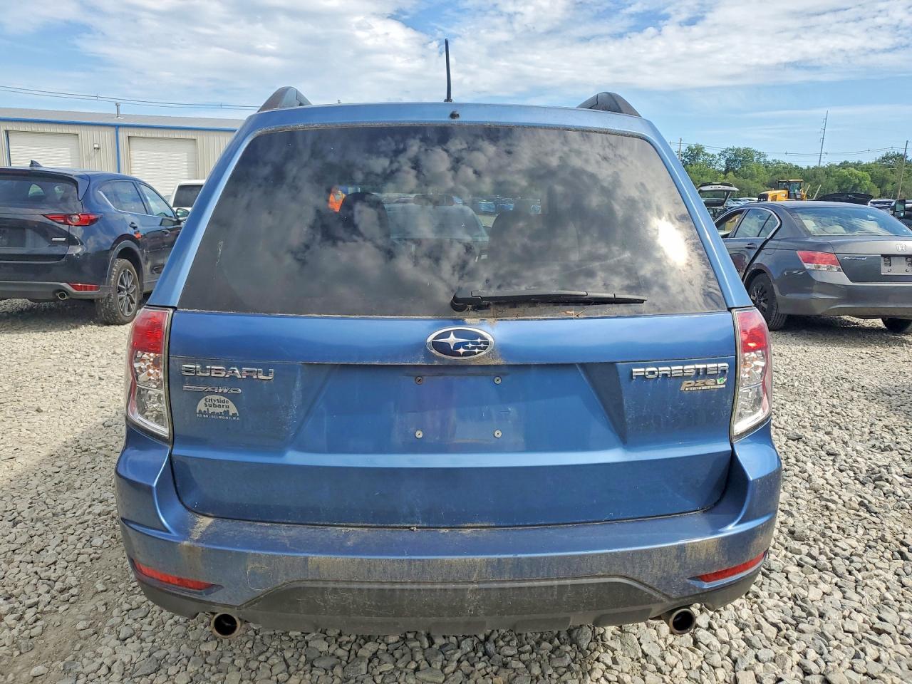 2010 Subaru Forester 2.5x Premium Blue vin: JF2SH6CC6AH713709