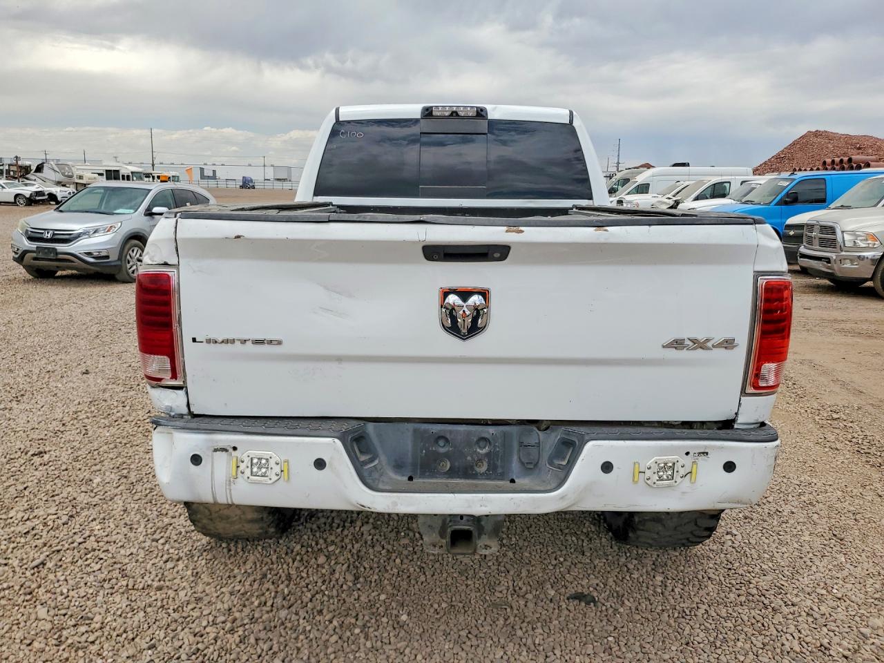 2014 Ram 2500 Longhorn White vin: 3C6UR5PL5EG128975