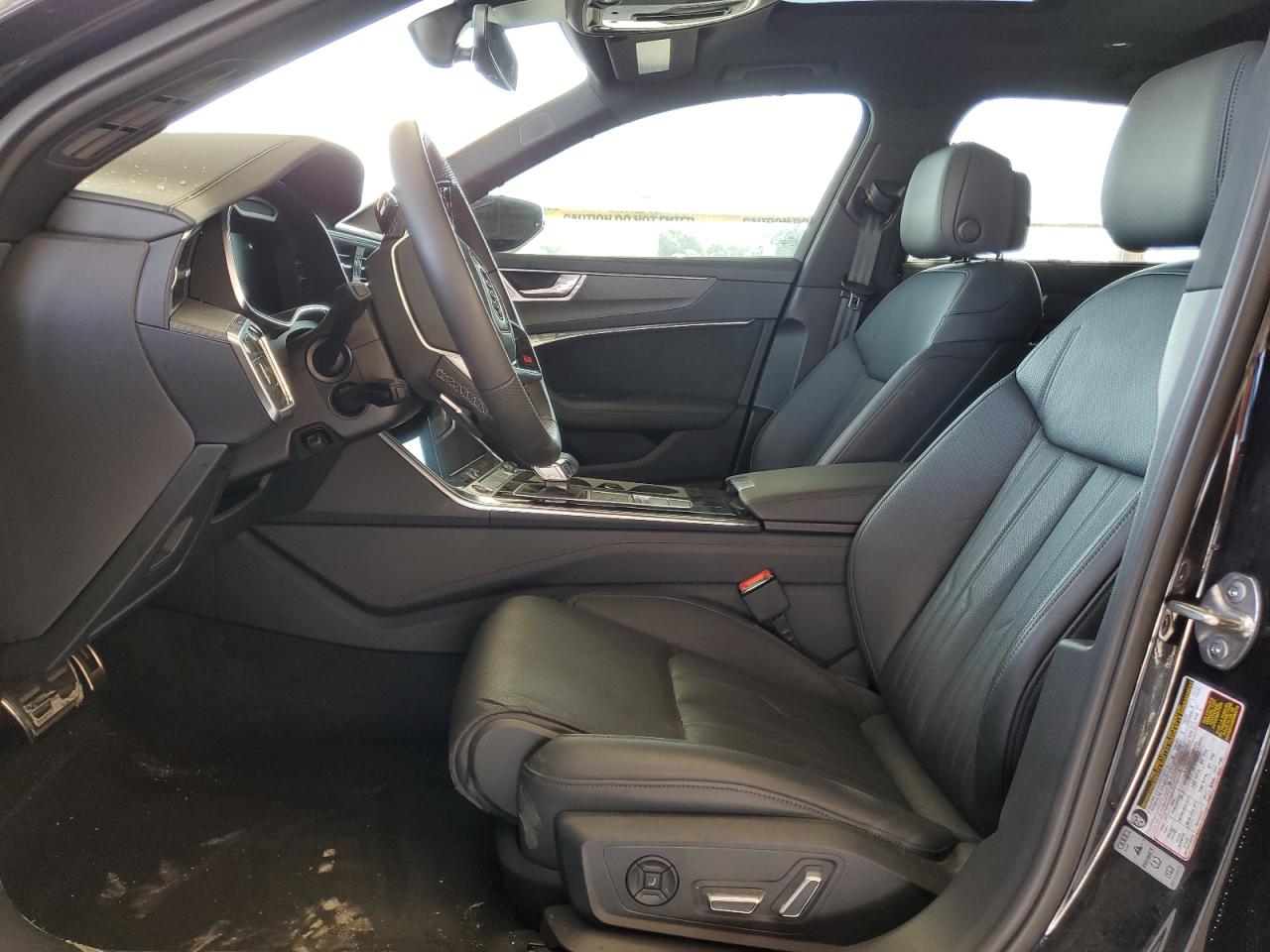 2021 Audi Rs6    Black vin: WUA1CBF25MN904227