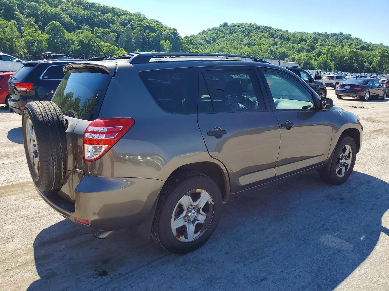 2011 Toyota Rav4 Base Brown vin: 2T3BF4DV9BW086993