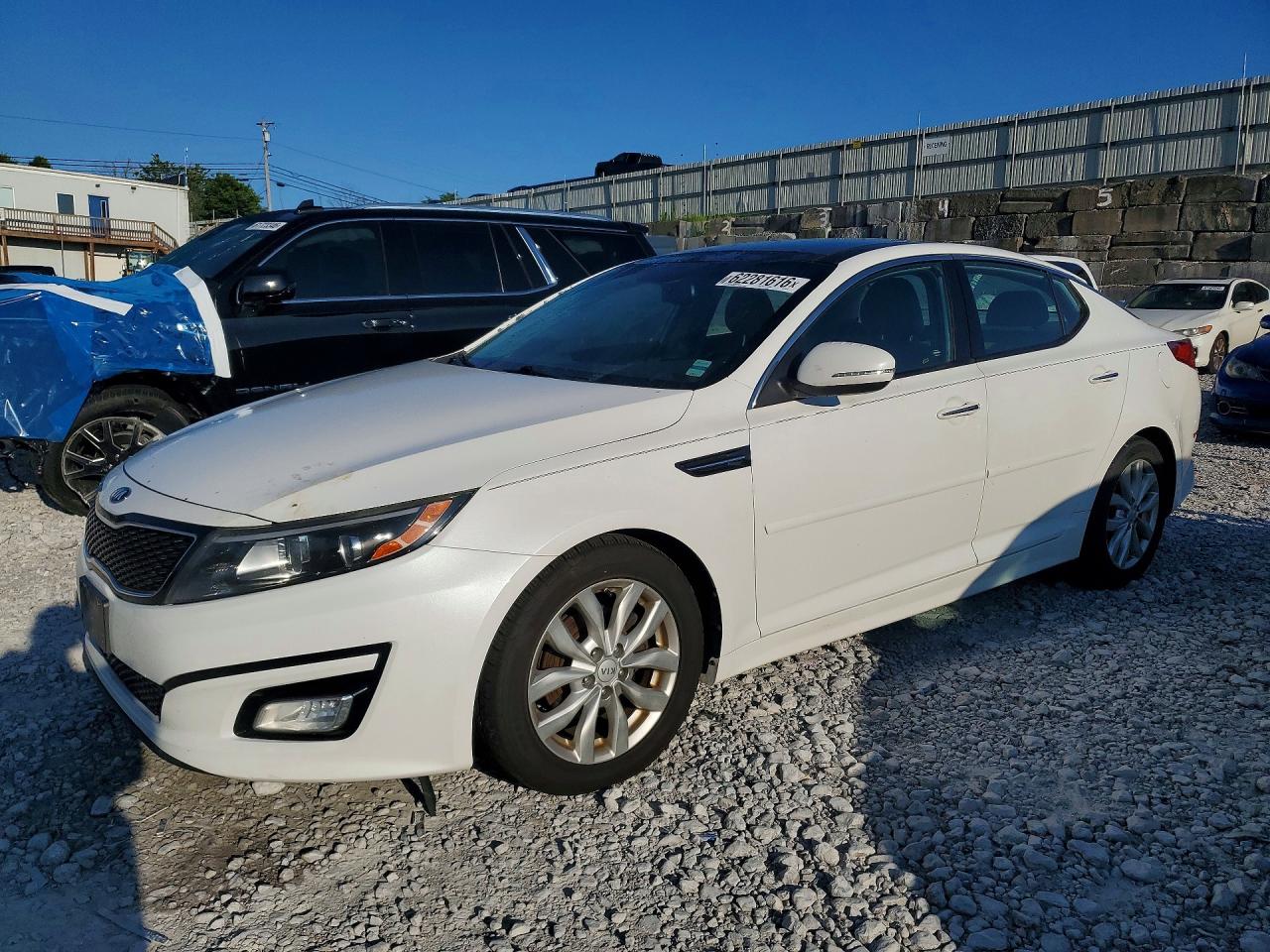 2015 Kia Optima Ex White vin: 5XXGN4A78FG436136