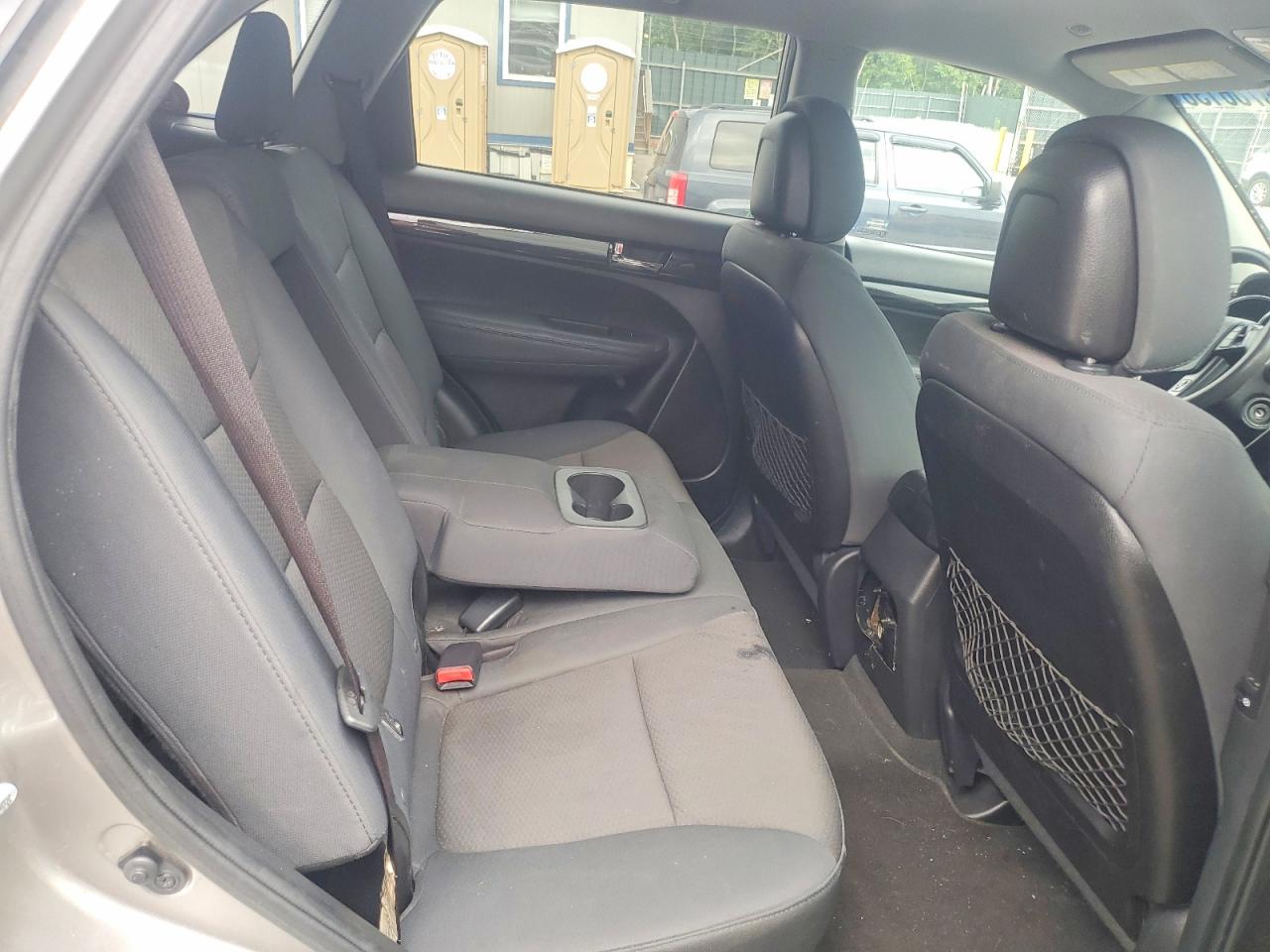 2013 Kia Sorento Lx Серебряный vin: 5XYKTDA63DG377044