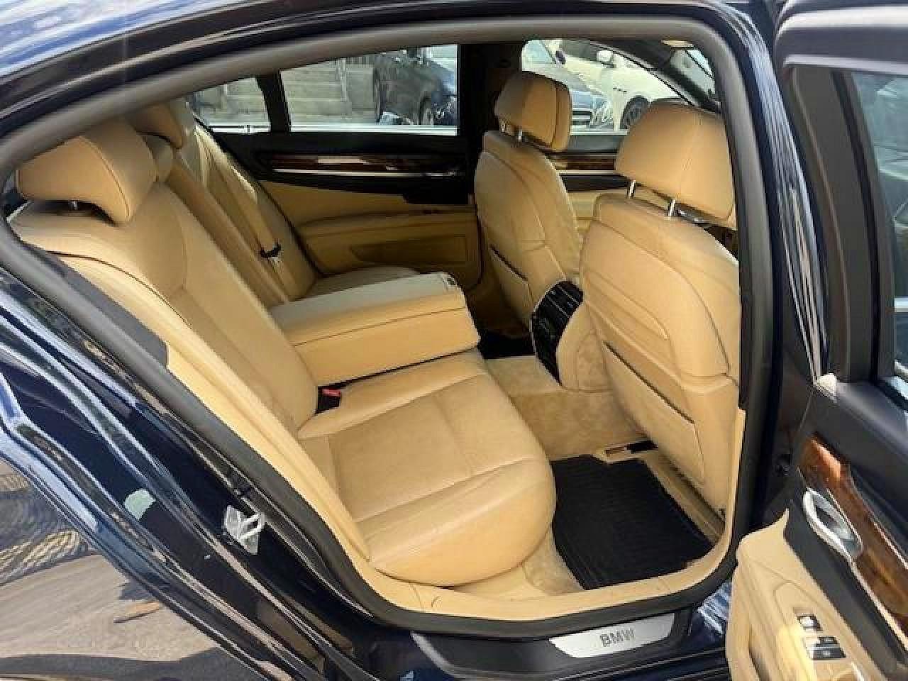 2015 Bmw 750 Xi Blue vin: WBAYB6C5XFD965910