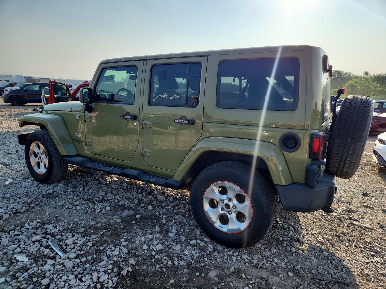 2013 Jeep Wrangler Unlimited Sahara Green vin: 1C4BJWEG5DL602993