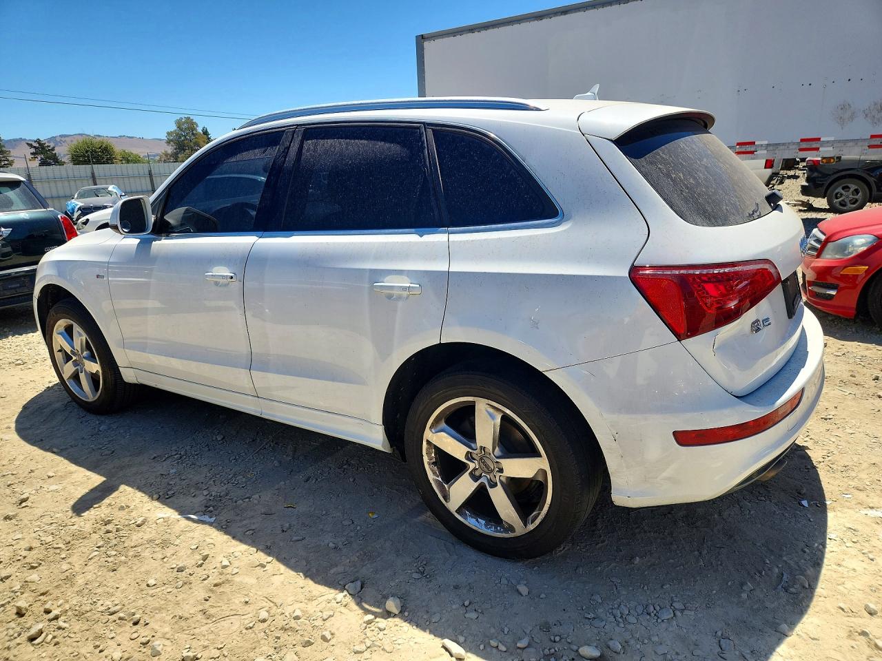 2011 Audi Q5 Premium Plus White vin: WA1DKAFP4BA100096
