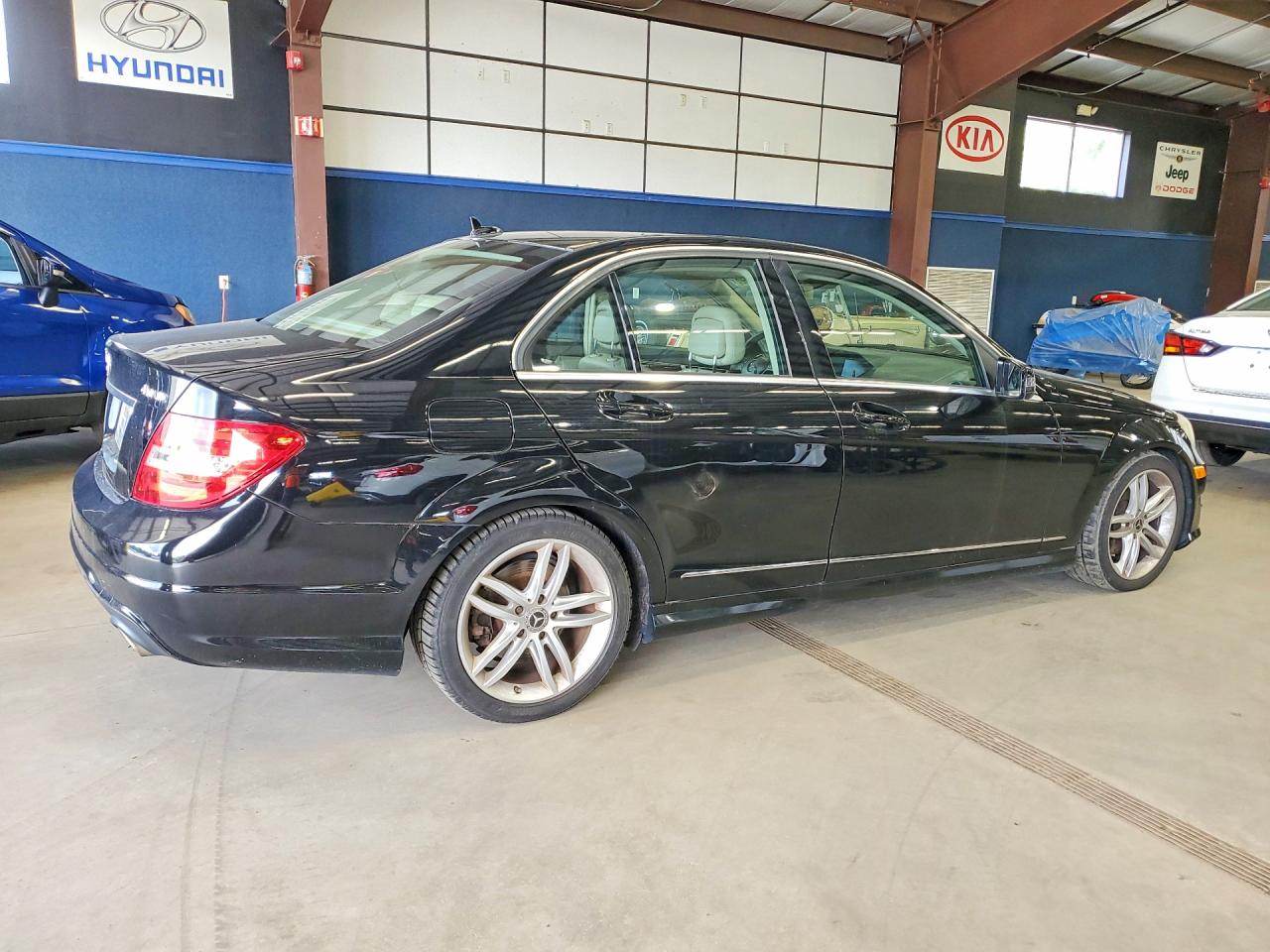 2012 Mercedes-benz C 300 4matic Black vin: WDDGF8BB2CA704943