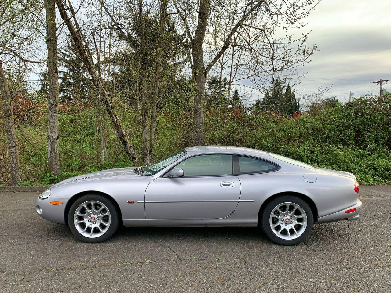 2001 Jaguar Xkr Silver vin: SAJDA41B11PA18414