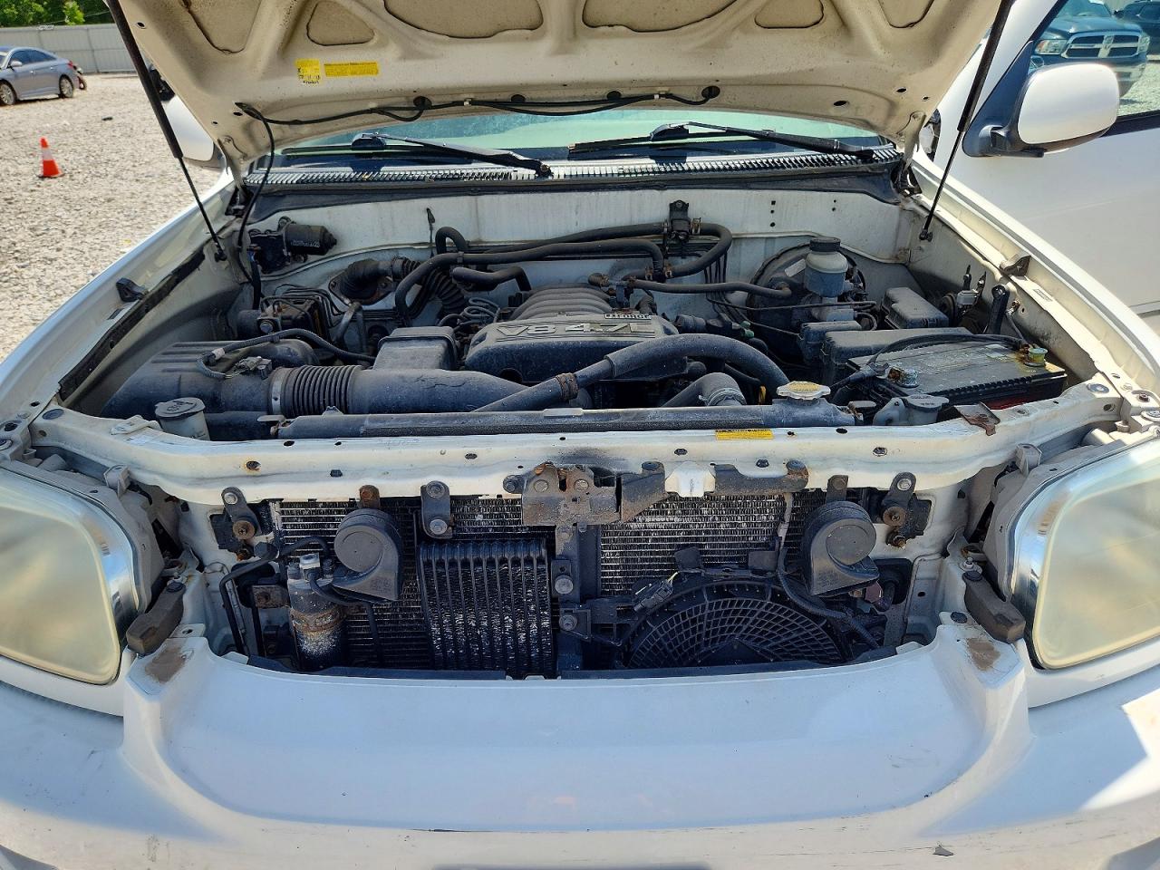 2005 Toyota Sequoia Limited White vin: 5TDBT48A45S252164