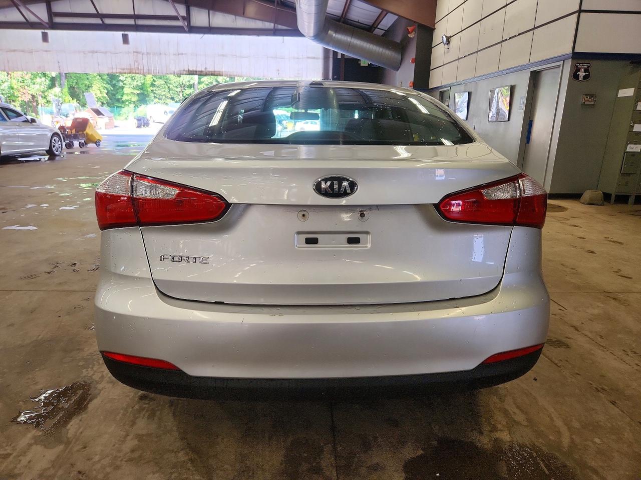 2014 Kia Forte Lx Серебряный vin: KNAFX4A64E5220894
