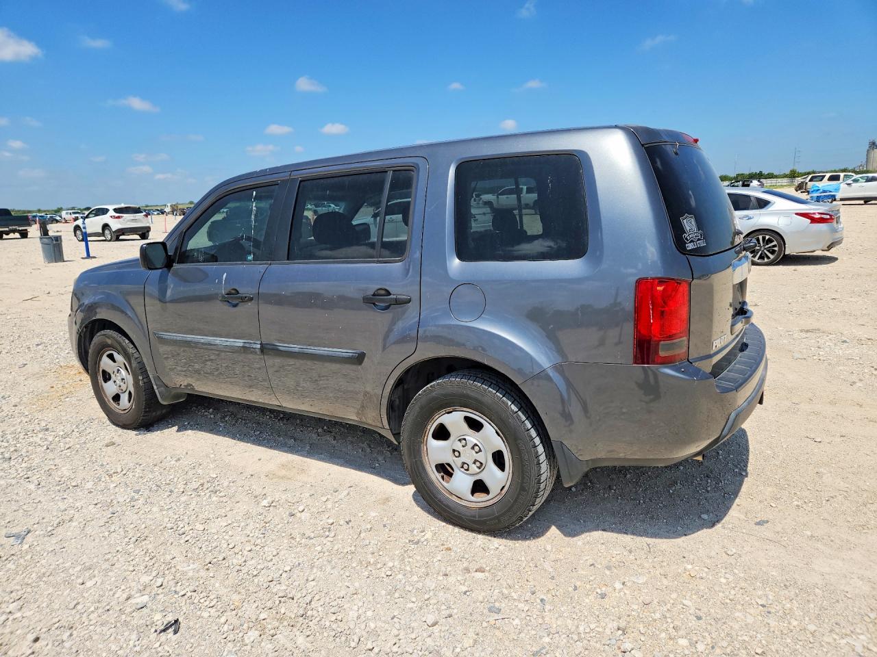 2011 Honda Pilot Lx Gray vin: 5FNYF3H21BB025065