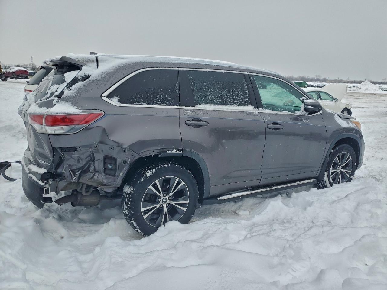 2016 Toyota Highlander Xle Charcoal vin: 5TDJKRFH6GS244954