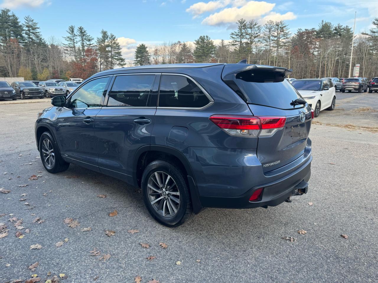 2018 Toyota Highlander Hybrid Синий vin: 5TDJGRFH1JS037638