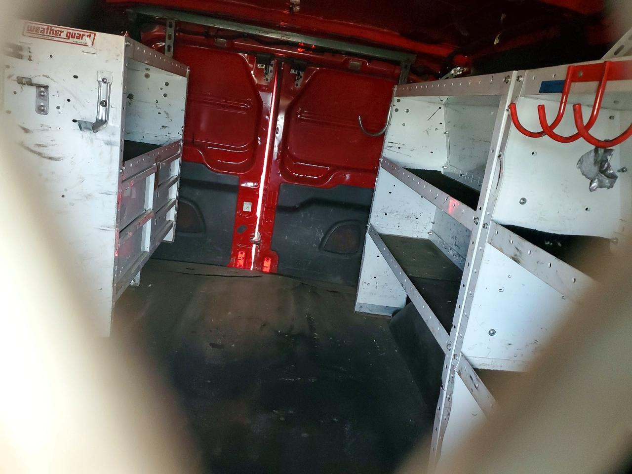 2015 Ford Transit T-250 Red vin: 1FTYR1YM4FKA83354