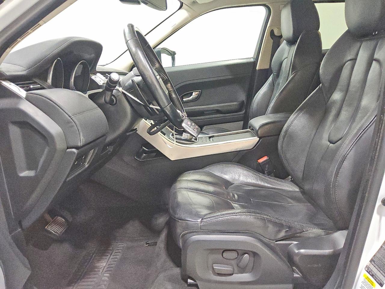 2014 Land Rover Range Rover Evoque Pure Plus White vin: SALVP2BGXEH893805