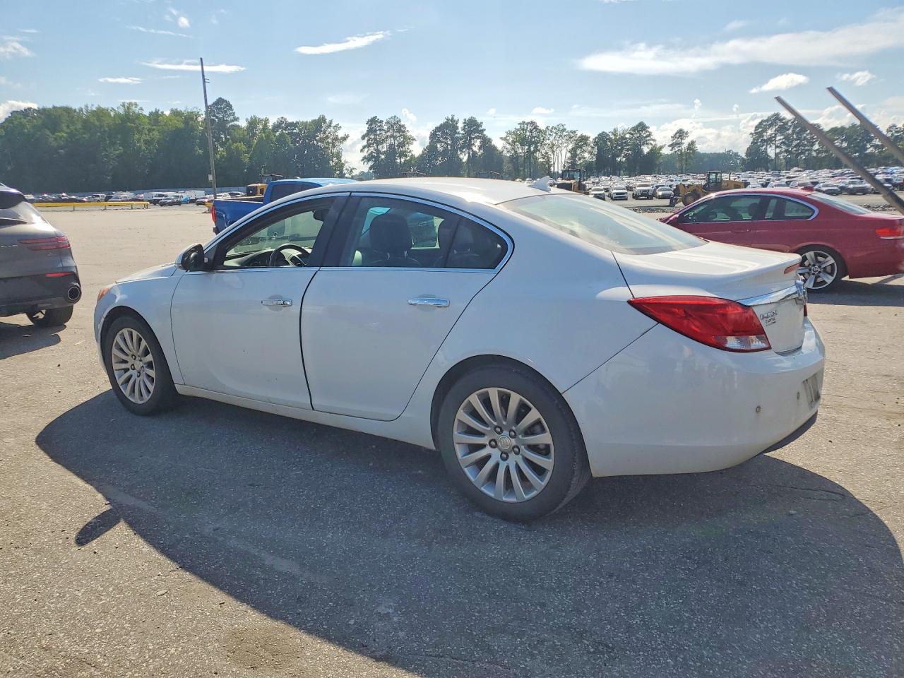 2012 Buick Regal Premium White vin: 2G4GS5EKXC9148484