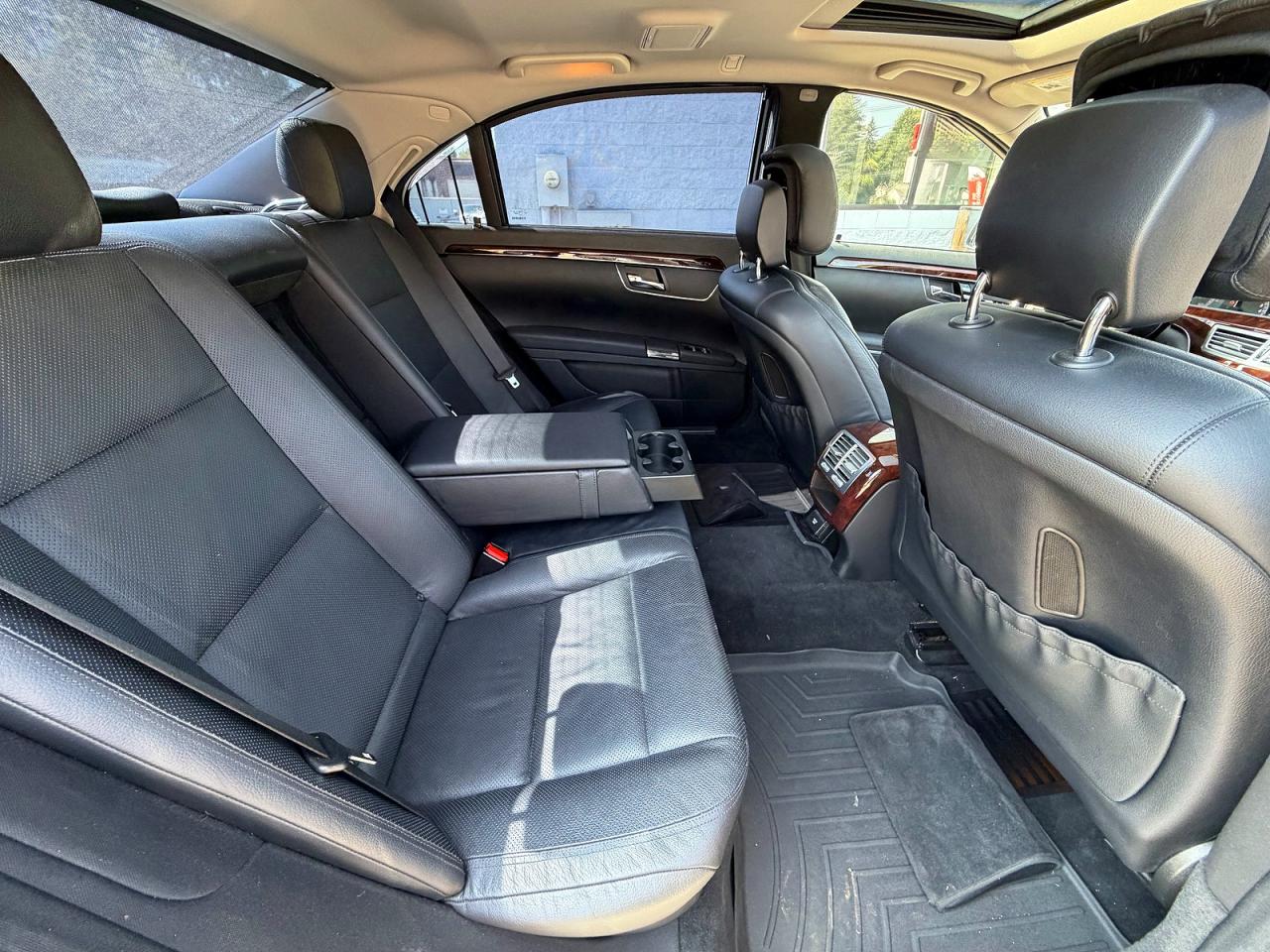 2012 Mercedes-benz S 550 4matic Black vin: WDDNG9EB5CA490925