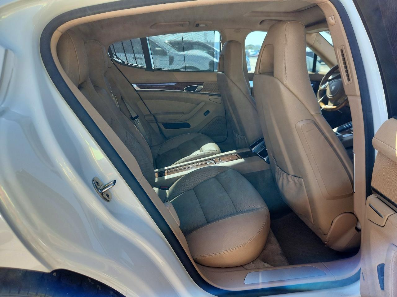 2012 Porsche Panamera S White vin: WP0AB2A73CL060024