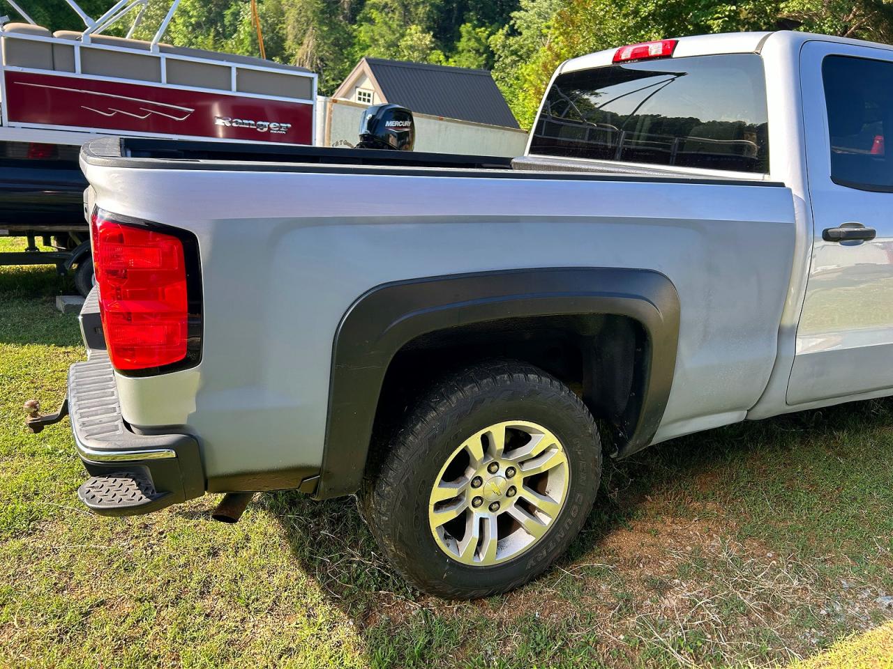 2014 Chevrolet Silverado K1500 Lt Silver vin: 1GCVKREC6EZ288620