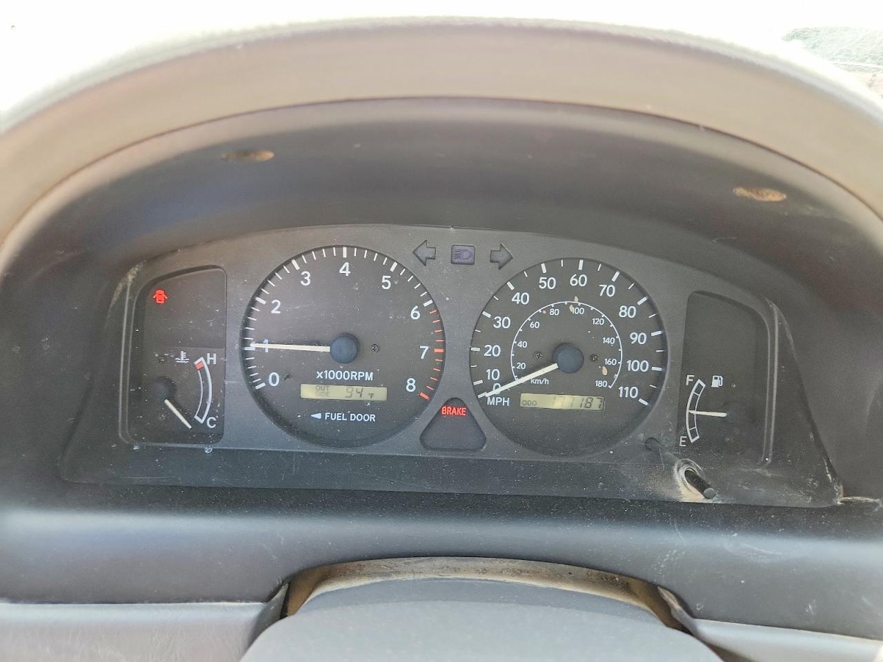 2001 Toyota Corolla Ce Серебряный vin: 1NXBR12E51Z522920