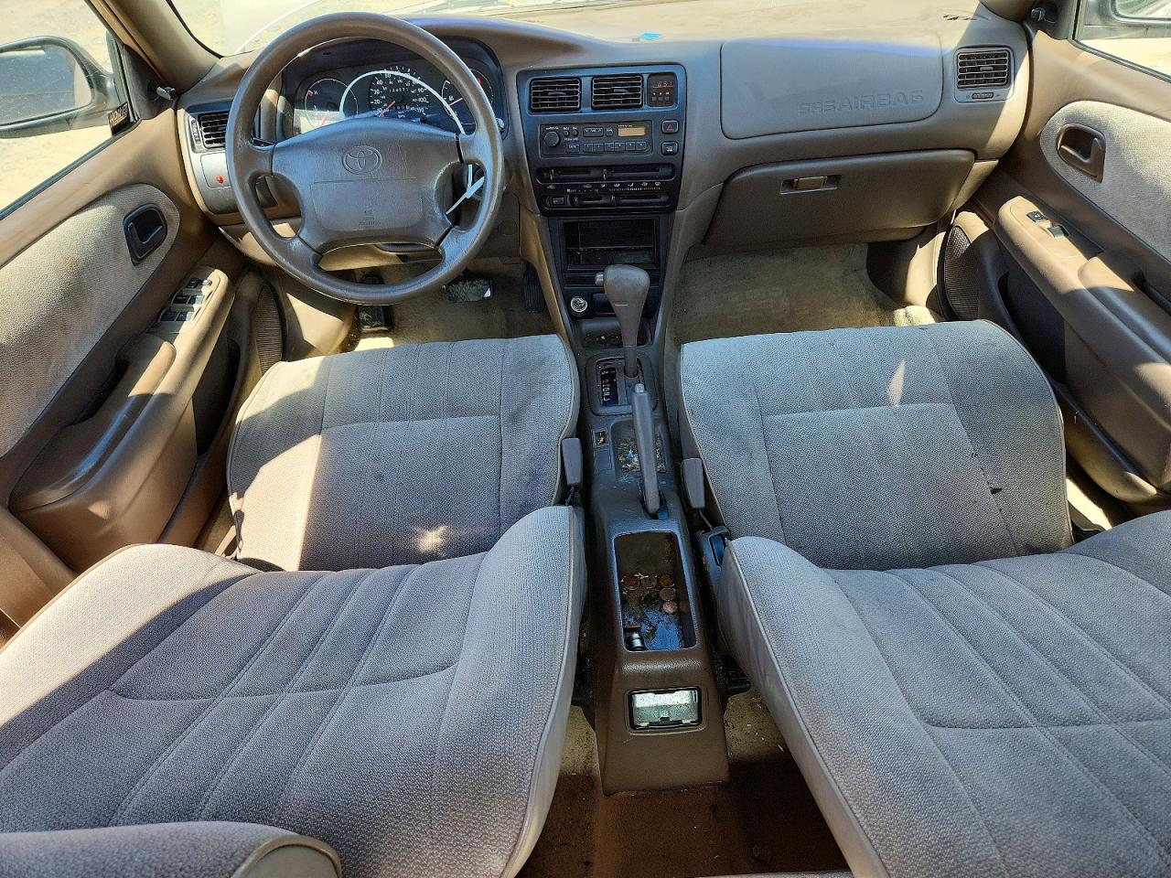 1997 Toyota Corolla Base Gold vin: 2T1BA02EXVC176906