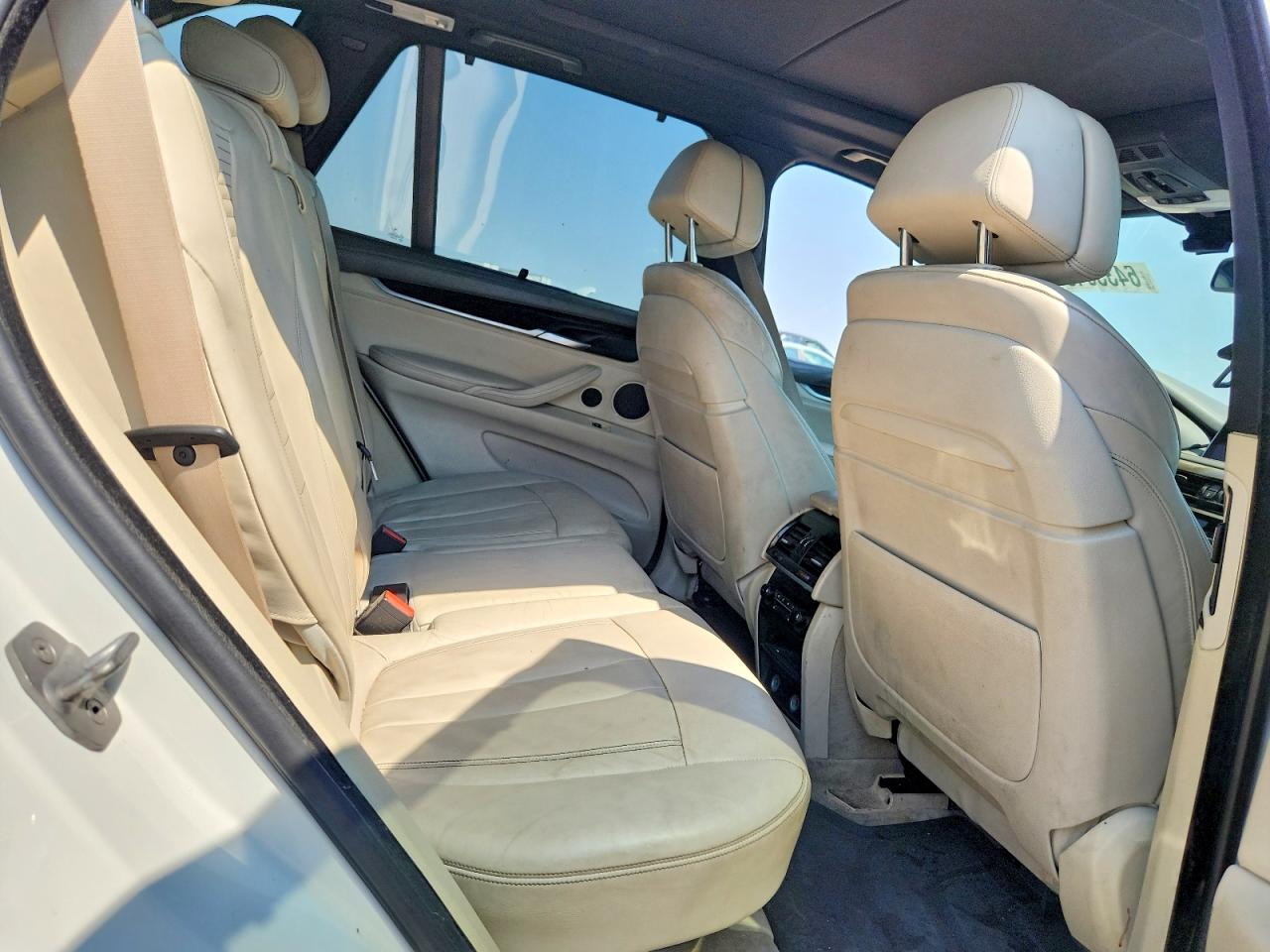2014 Bmw X5 Xdrive50i White vin: 5UXKR6C55E0J73012