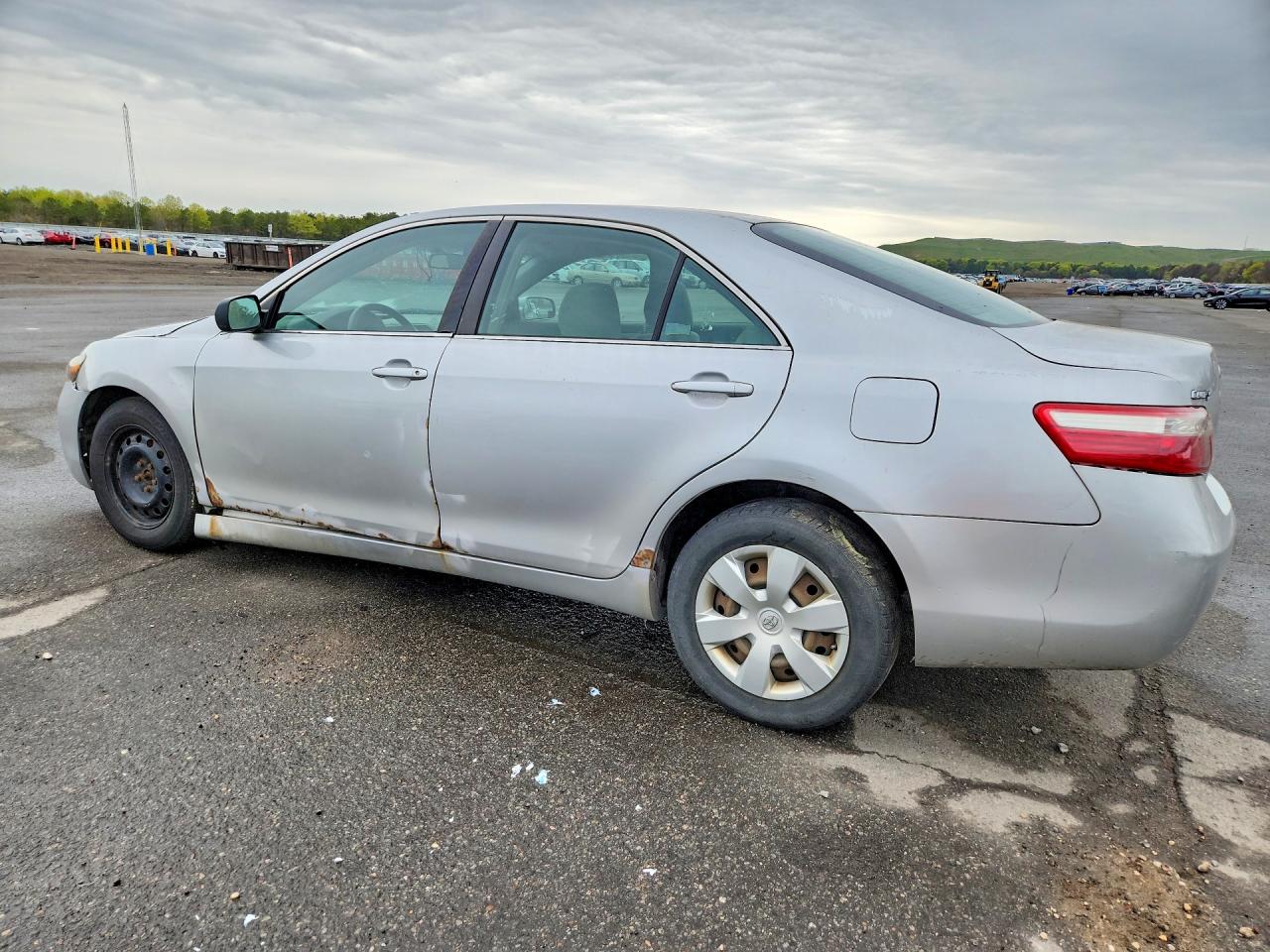 2009 Toyota Camry Le Silver vin: 4T1BE46K79U315972