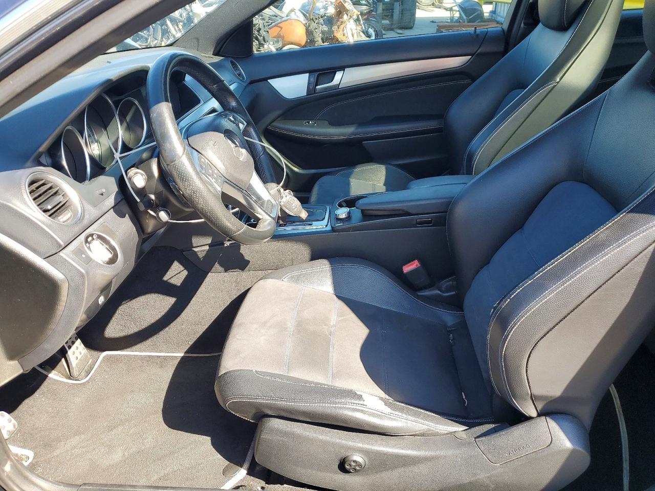 2015 Mercedes-benz C 250 Charcoal vin: WDDGJ4HB0FG383999