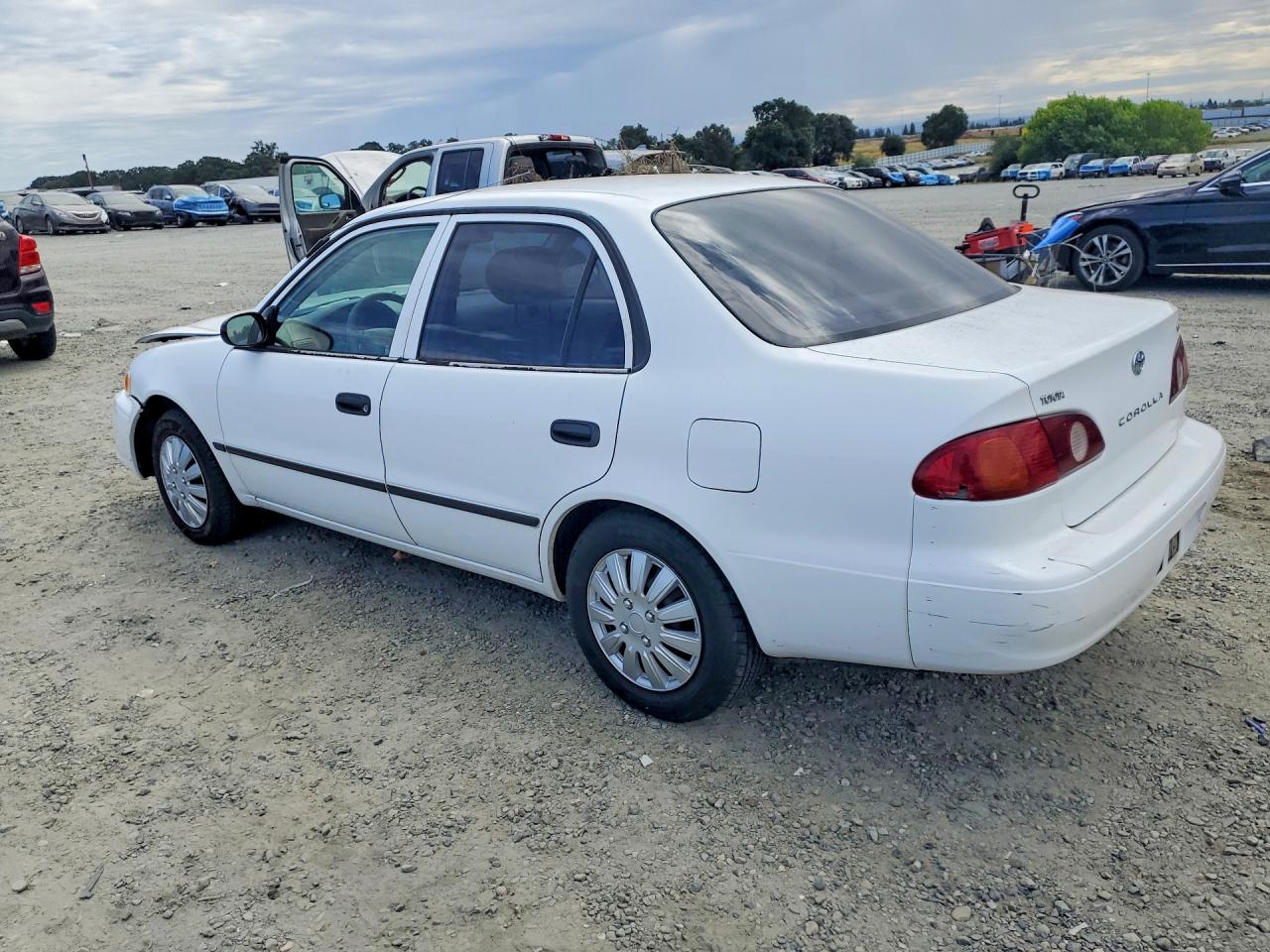 2002 Toyota Corolla Ce White vin: 1NXBR12E02Z585750