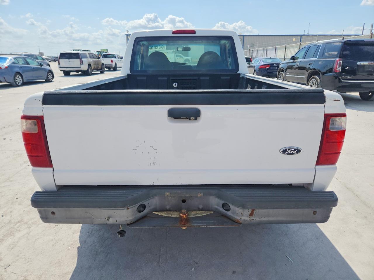 2001 Ford Ranger Super Cab White vin: 1FTYR14D41PB52559