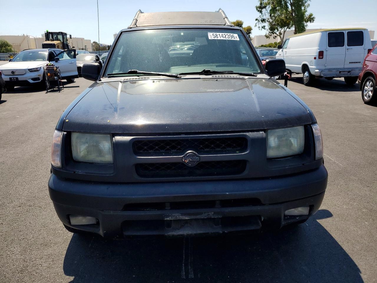 2001 Nissan Xterra Xe-v6 Black vin: 5N1ED28T81C520141